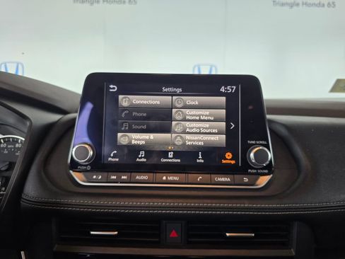 Used 2023 Nissan Rogue SV FWD image 38