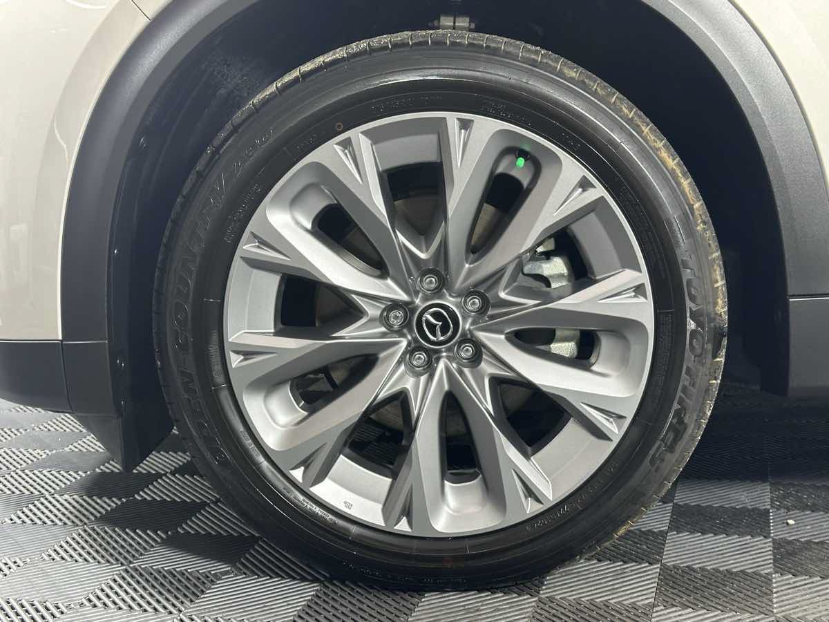 Used 2026 MAZDA CX-90 3.3 Turbo w/ Preferred Package AWD/4WD image 51