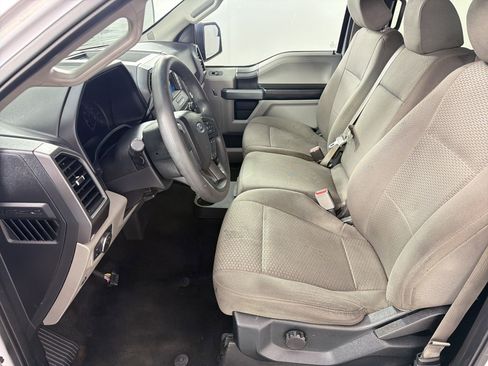 Used 2017 Ford F150 XLT RWD image 5