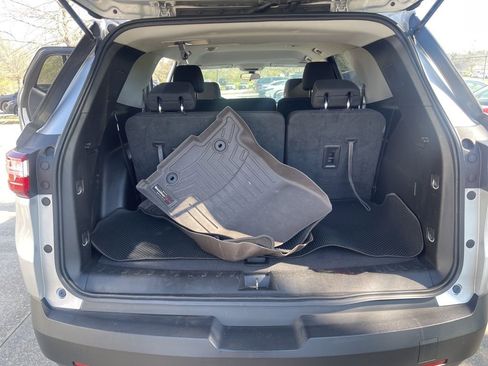 Used 2020 Chevrolet Traverse LS image 13