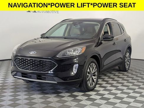Used 2020 Ford Escape Titanium AWD/4WD image 4
