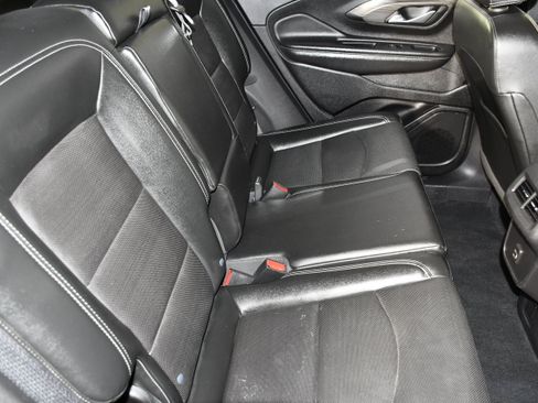 Used 2024 GMC Terrain SLT AWD/4WD image 47