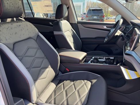New 2026 Volkswagen Atlas Peak Edition AWD/4WD image 28