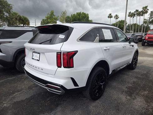 Used 2022 Kia Sorento SX AWD/4WD image 5
