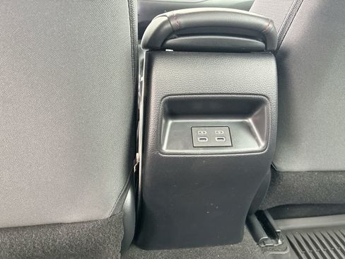 Used 2025 Toyota Corolla SE FWD image 21
