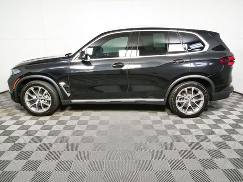 Used 2024 BMW X5 xDrive40i w/ Premium Package AWD/4WD image 28