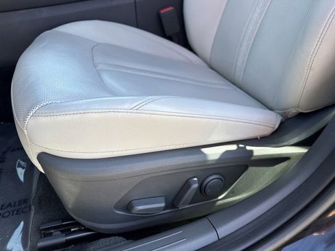 Used 2023 Hyundai Sonata Limited image 12