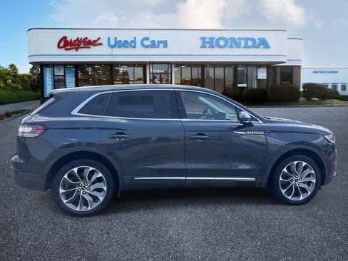 Used 2022 Lincoln Nautilus Reserve w/ Equipment Group 201A AWD/4WD image 6
