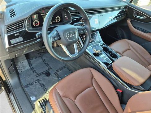 Used 2023 Audi Q7 3.0T Premium Plus w/ Premium Plus Package AWD/4WD image 9