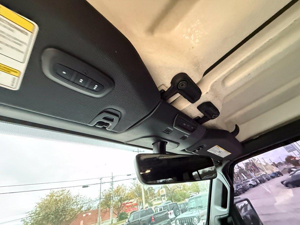 Used 2020 Jeep Gladiator Overland AWD/4WD image 24