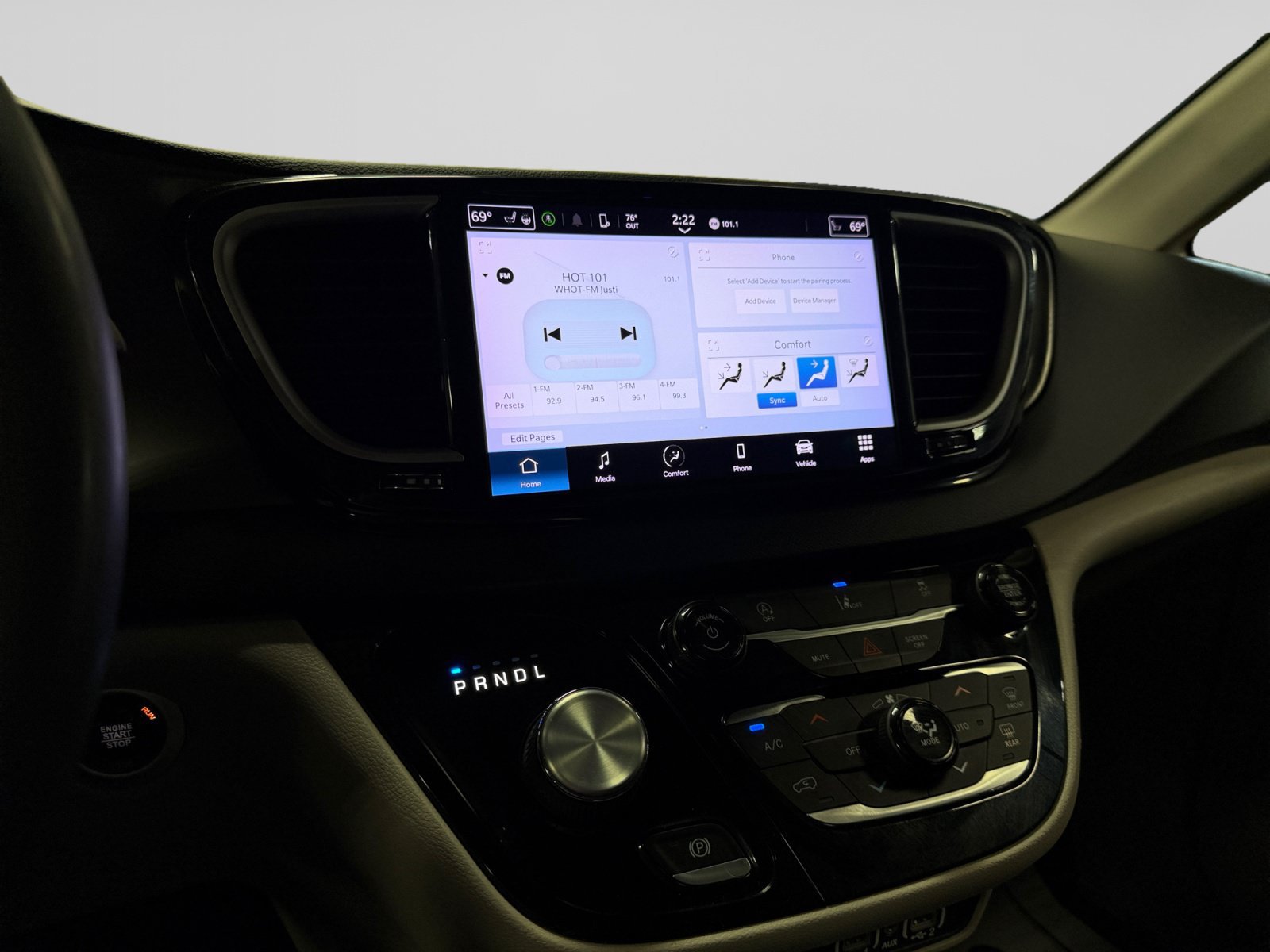 Used 2022 Chrysler Pacifica Touring-L FWD image 28