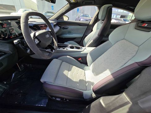 New 2025 Audi S e-tron GT Prestige image 26