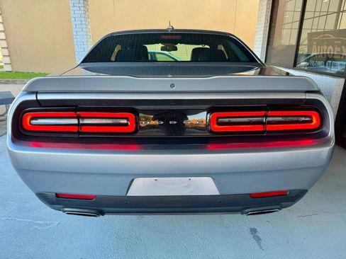 Used 2015 Dodge Challenger SXT Plus image 4