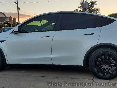 Used 2021 Tesla Model Y Long Range image 22