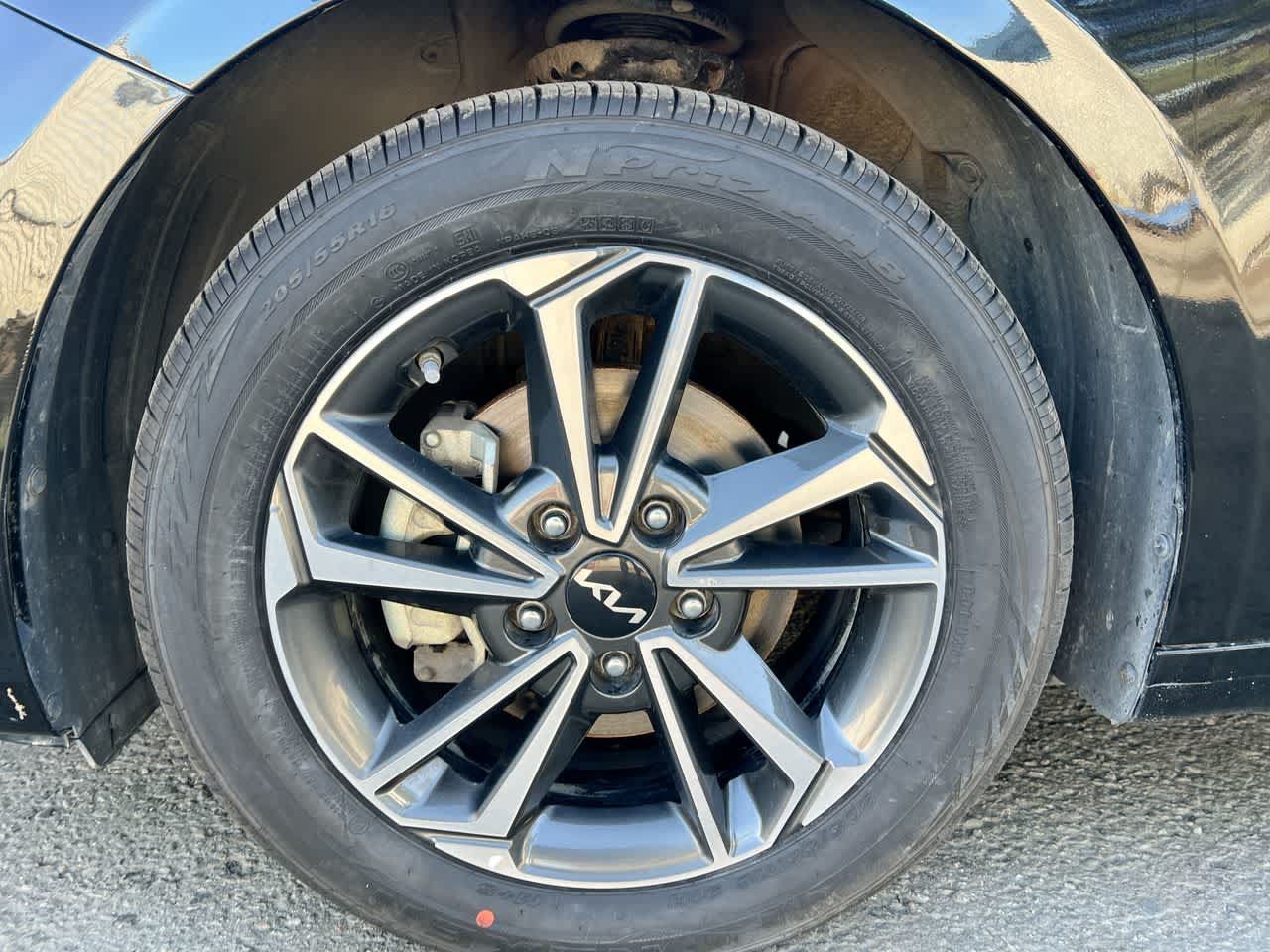 Certified 2023 Kia Forte LXS FWD image 10