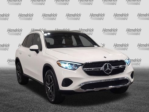 New 2026 Mercedes-Benz GLC 300 image 2