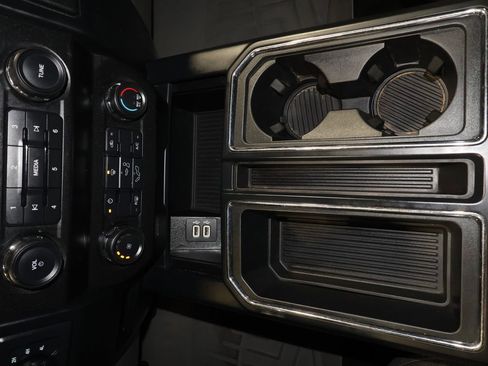 Used 2020 Ford F150 XL w/ Equipment Group 101A Mid image 9