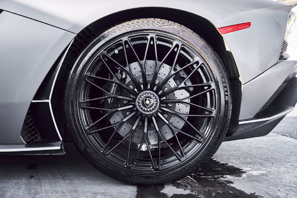 Used 2018 Lamborghini Aventador S AWD/4WD image 31