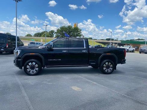 Used 2024 GMC Sierra 2500 Denali w/ Denali Reserve Package AWD/4WD image 4
