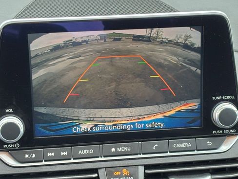 Used 2025 Nissan Altima 2.5 SV FWD image 22