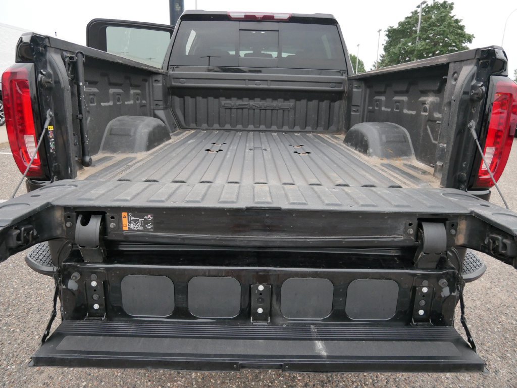 Used 2023 GMC Sierra 3500 Denali AWD/4WD image 11