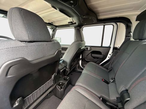 New 2026 Jeep Gladiator Rubicon image 18