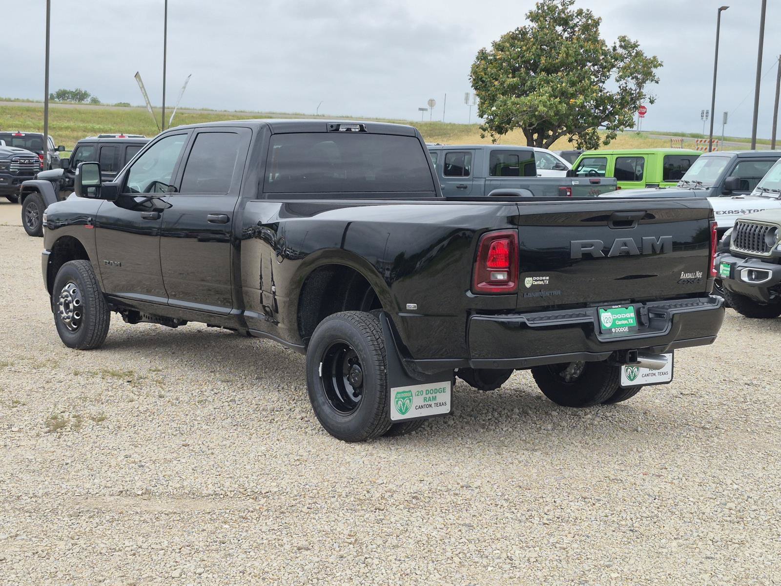 New 2026 RAM 3500 Lone Star AWD/4WD image 4