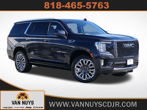 Used 2023 GMC Yukon Denali Ultimate image 1