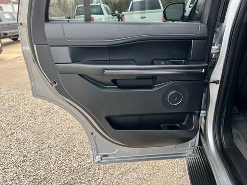 Used 2020 Ford Expedition XLT w/ Equipment Group 202A image 15