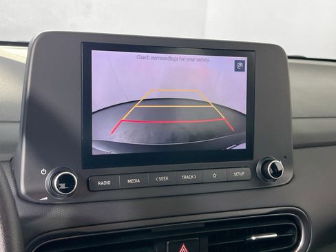 Used 2023 Hyundai Kona SE FWD image 13