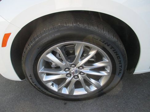 Certified 2024 Buick Enclave Avenir w/ Avenir Technology Package image 14