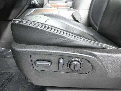 Used 2022 Chevrolet Silverado 1500 High Country AWD/4WD image 22