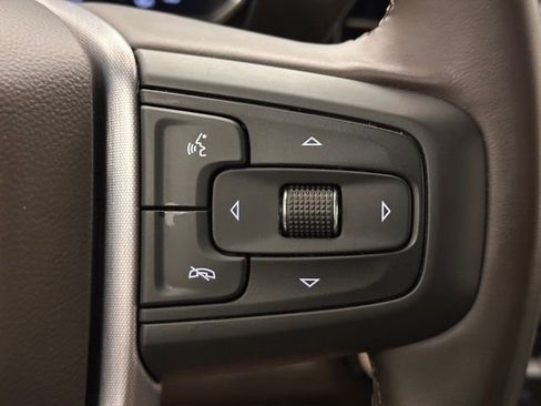 Used 2025 GMC Sierra 1500 SLT AWD/4WD image 12