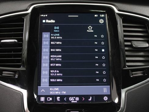 Used 2023 Volvo XC90 B5 Plus image 49