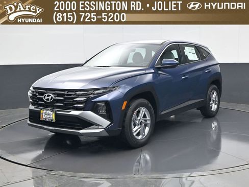 New 2026 Hyundai Tucson SE image 1