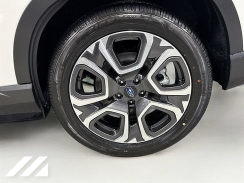 Used 2025 Subaru Ascent Limited w/ Popular Package #2 AWD/4WD image 34