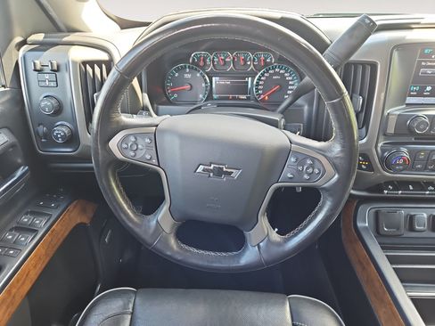 Used 2018 Chevrolet Silverado 1500 High Country AWD/4WD image 12