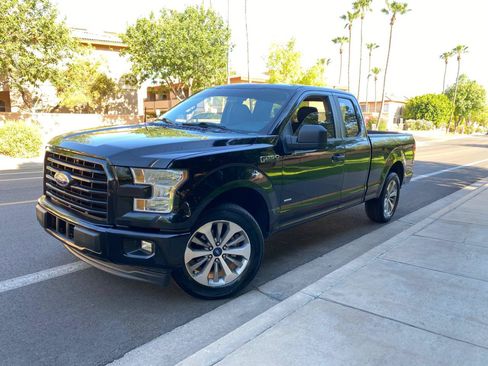 Used 2017 Ford F150 XL w/ Equipment Group 101A Mid RWD image 3
