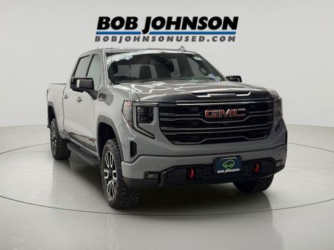 Certified 2024 GMC Sierra 1500 AT4 w/ AT4 Premium Package AWD/4WD image 3