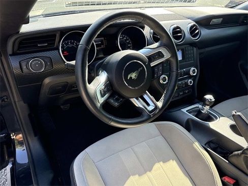 Certified 2022 Ford Mustang Coupe image 20