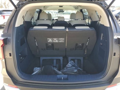 New 2026 Kia Carnival EX FWD image 29