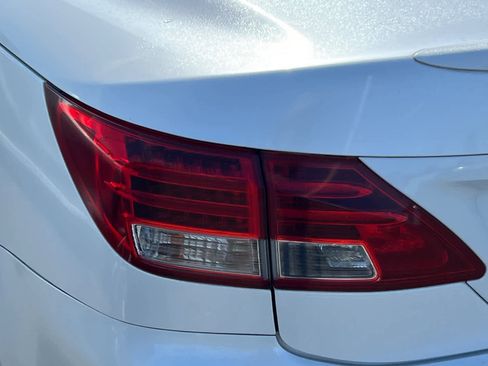 Used 2013 Lexus IS 250C RWD image 20