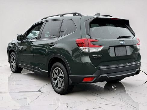 Used 2022 Subaru Forester Premium image 4