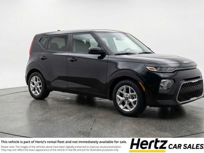 Used 2025 Kia Soul LX w/ LX Technology Package