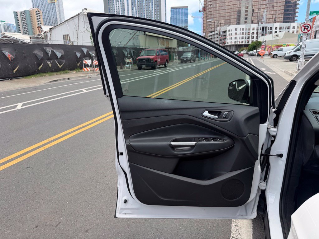 Used 2018 Ford Escape SE w/ SE Sync 3 Package FWD image 8