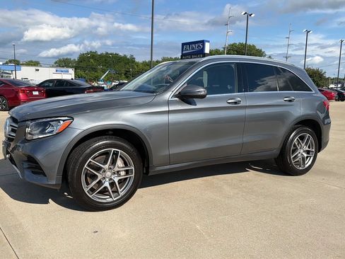 Used 2016 Mercedes-Benz GLC 300 4MATIC w/ Sport Package image 5