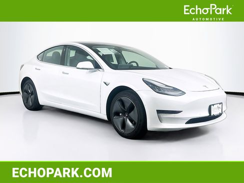 Used 2020 Tesla Model 3 Standard Range Plus image 1