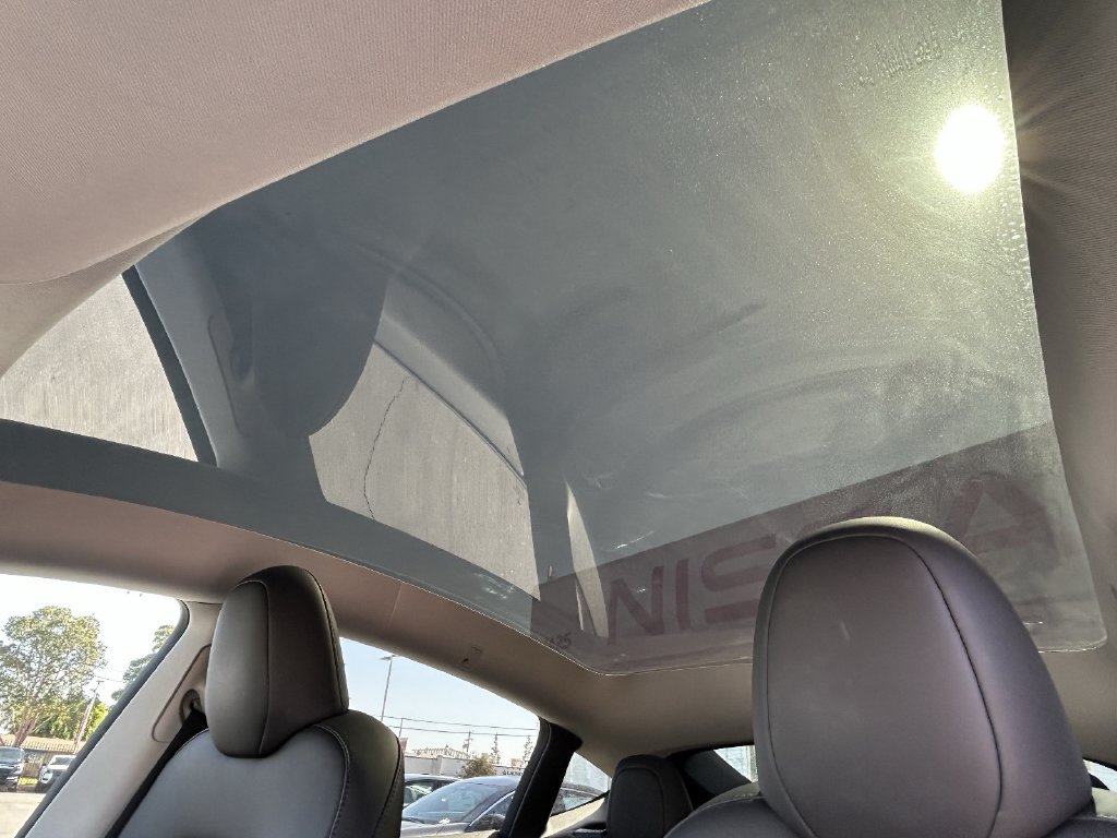 Used 2023 Tesla Model Y 2WD image 28