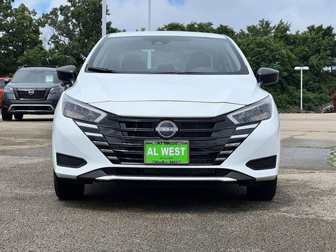 Used 2025 Nissan Versa S w/ Trunk Package image 10