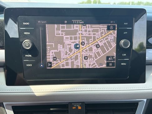 Certified 2025 Volkswagen Taos SEL AWD/4WD image 16